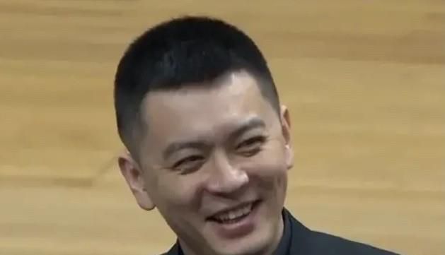 大婶在屁股上着火